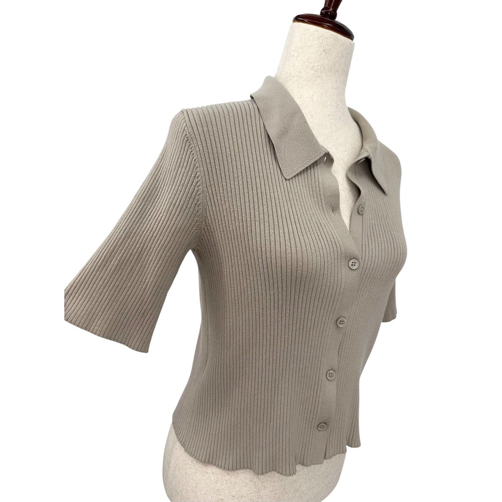 H&M Khaki Tan Ribbed Button Front Short Sleeve Cropped Knit Top Women's Medium - Picture 3 of 10